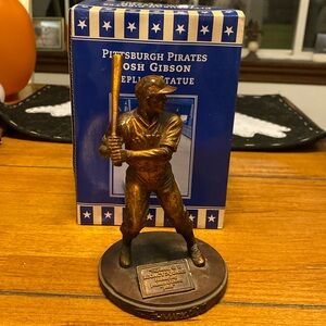 2007 Pittsburgh Pirates Josh Gibson Pittsburgh Crawfords Replica Statue SGA